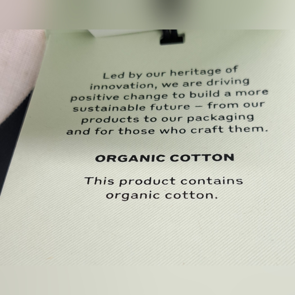 NWT Burberry Men's T-Shirt Tee Black Power Fist TB Logo Organic Medium - Picture 12 of 16